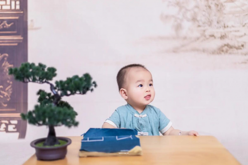 庆阳宝宝眼屎多是什么原因